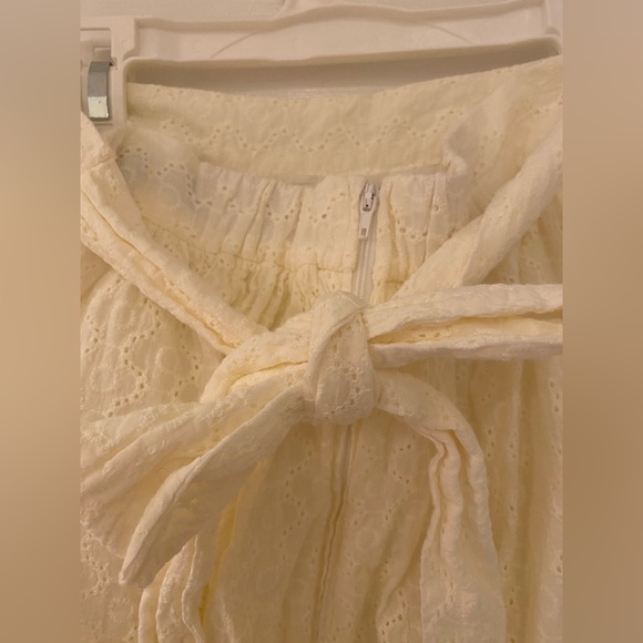 ModCloth cream colored A-line midi skirt - Picture 3 of 4